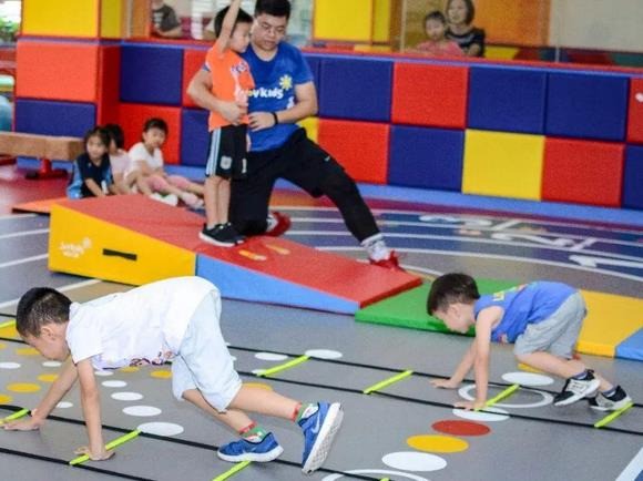 卓跃儿童运动馆